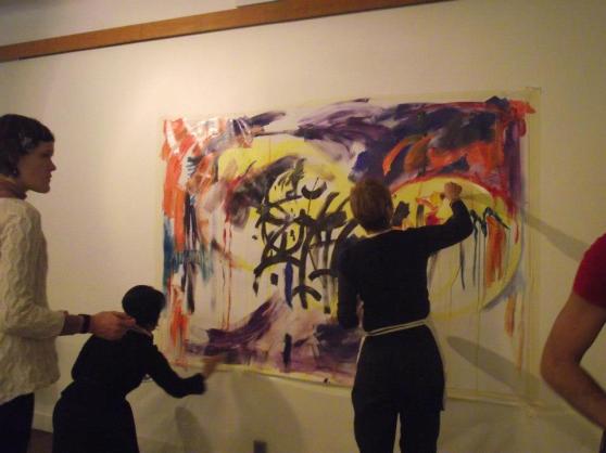 556992_533790689966394_578273853_n